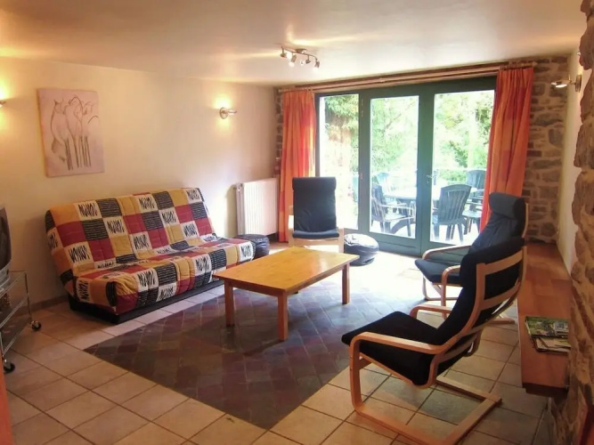 Apartment Near Forest and Hiking Trails