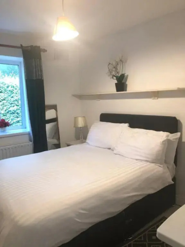 private room to rent
