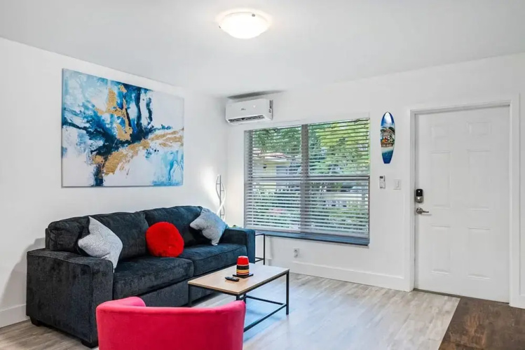 Quiet Miami Oasis Fast Wi-fi Free Parking
