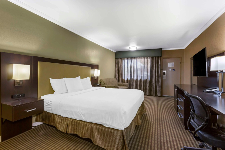 Royal Sun Hotel & Suites