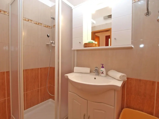 Apartment 1305