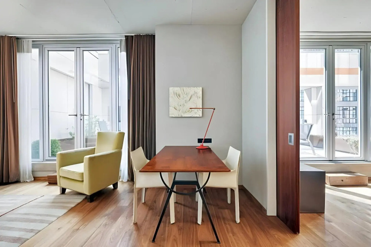 Sonder Chambers