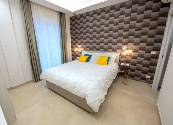 1 Bedroom Apartment with balcony