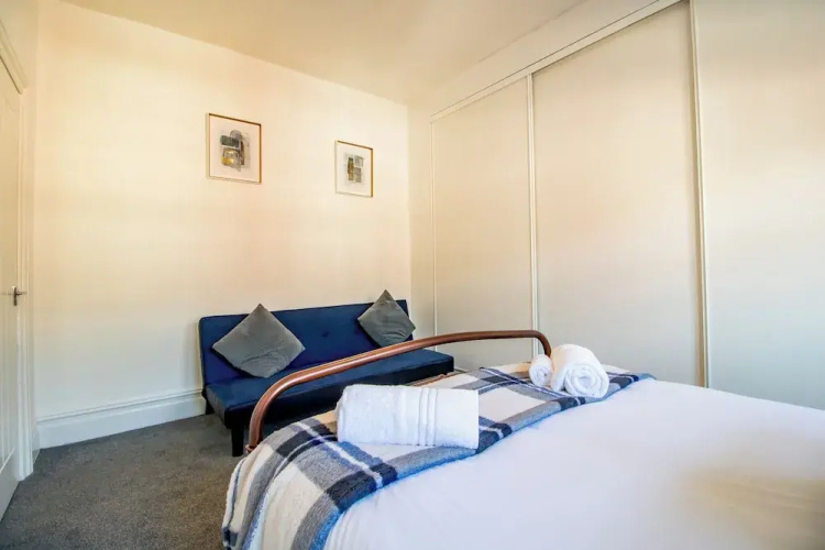 Stylish 3-bed Flat in South Shields