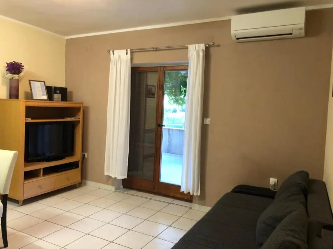 Apartment Bura