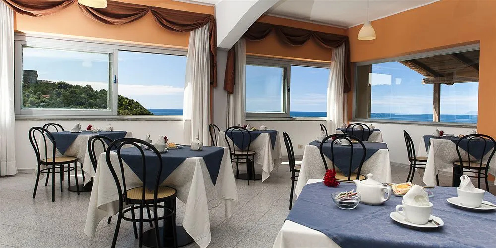 Hotel Ariana
