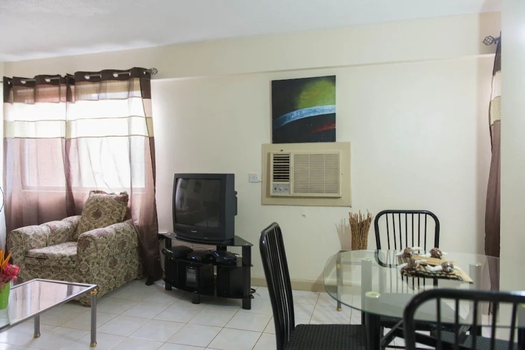 Economy Double Basement Studio