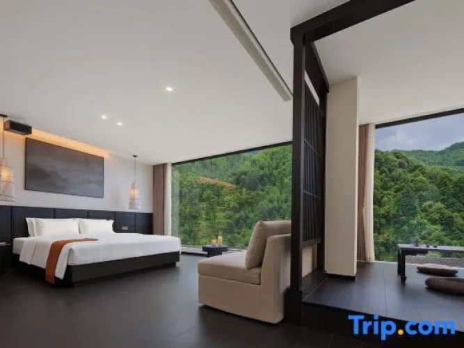 Premier room