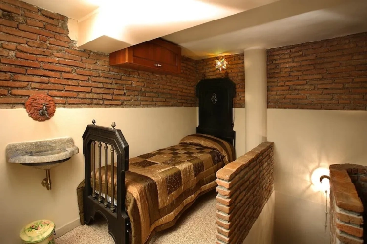 Economy Twin room