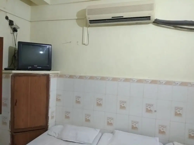 Iroomz Sai Relax Resiodency
