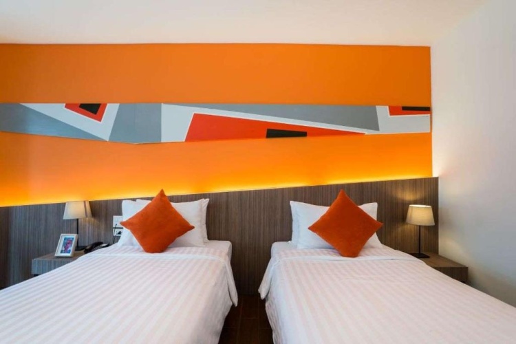 Deluxe Twin room with city view