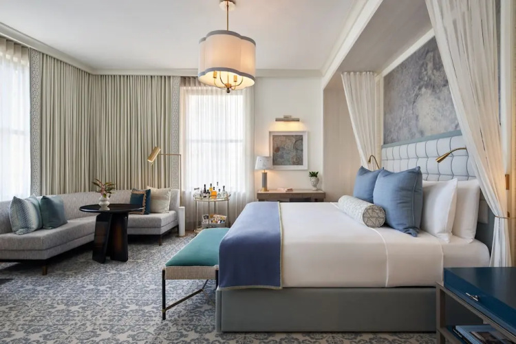 The Wall Street Hotel
