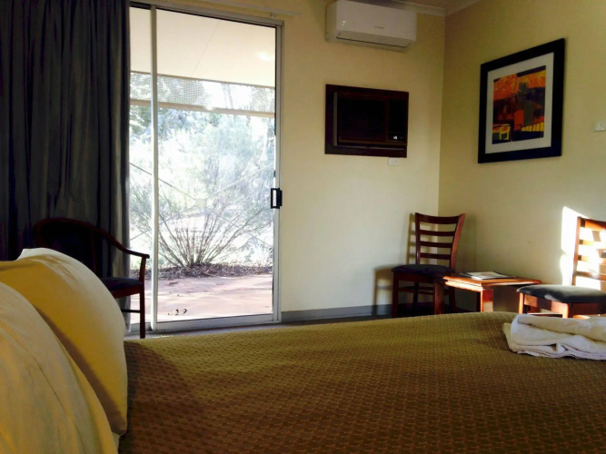 Nightcap at Roxby Downs