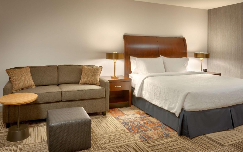 Mobility/Hearing Accessible with bathtub Double room