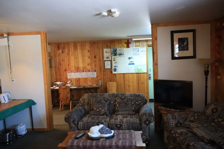 Iceberg Inn