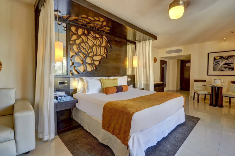 Hideaway at Royalton Punta Cana, An Autograph Collection All Inclusive Resort & Casino – Adults Only