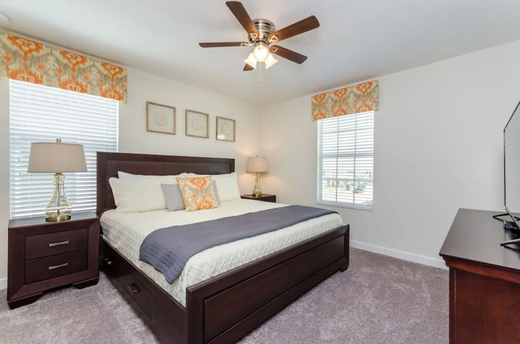 Gorgeous Home W/private Pool & Spa Sleeps 25!