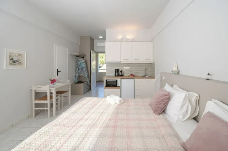 Standard Double room with balcony and with city view