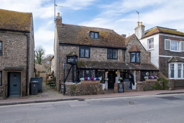 Host Stay Olde Place Cottage