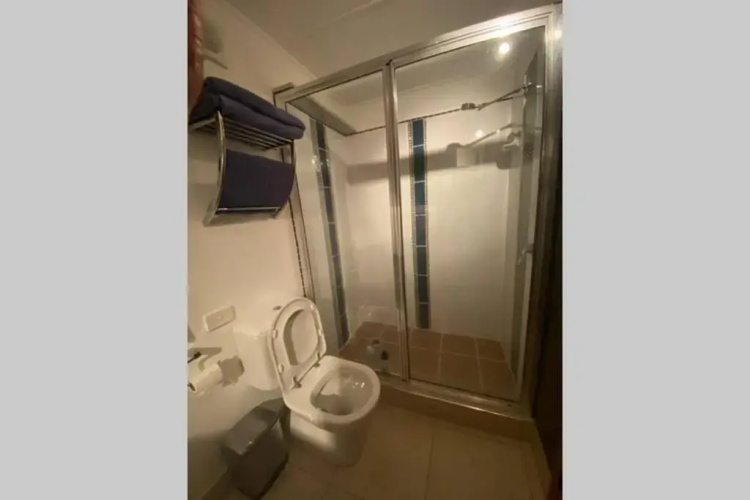 Cozy self-contained unit surrounded by nature