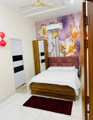 R3 Hotel