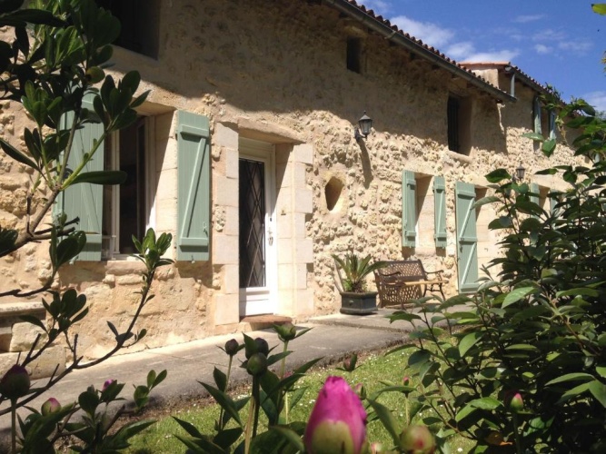 3 Bedrooms Cottage