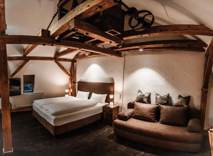 Double Suite