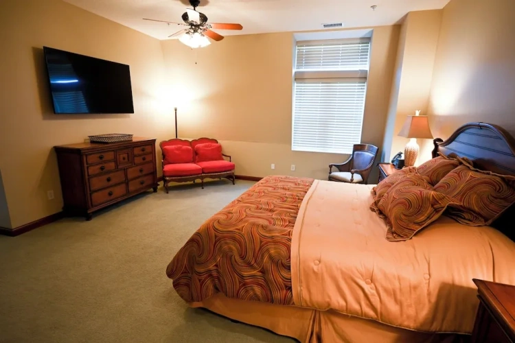 Premier room