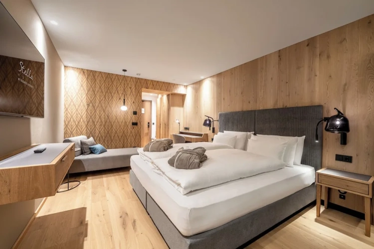 Deluxe Double room with mountain view