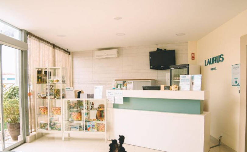 LAURUS Hotel