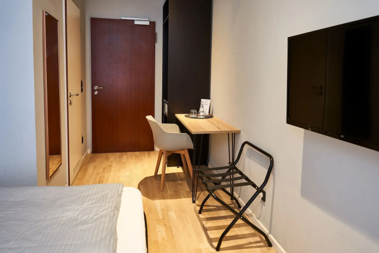 ARRIVEL Hotel Kirchheim - bisher: Novitel