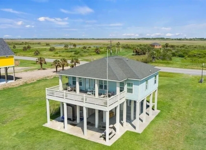 3 Bedrooms Cottage