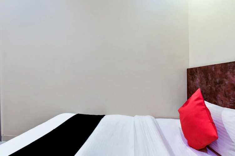 Hotel Frontier Royal