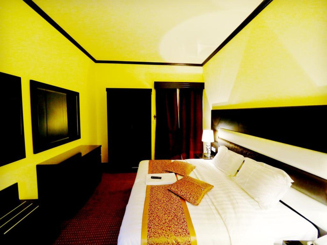 Al Iqbal Hotel