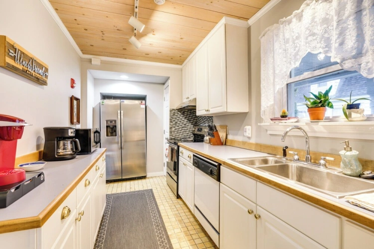 3 Bedrooms Apartment