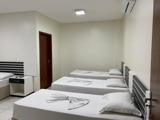 Standard Triple room