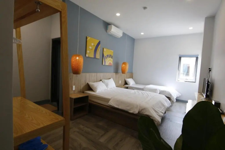 5 Elements Hostel