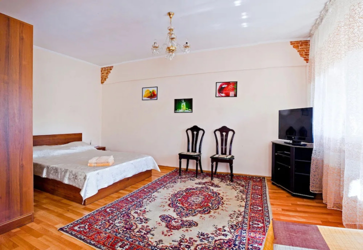 Lessor Apartments