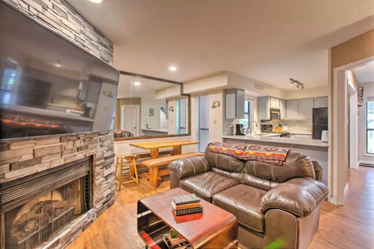 3 Bedrooms Apartment with balcony