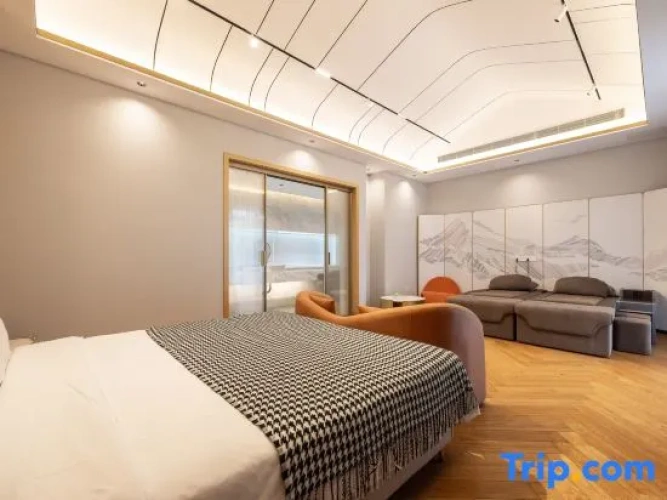 4 Bedrooms Superior Villa