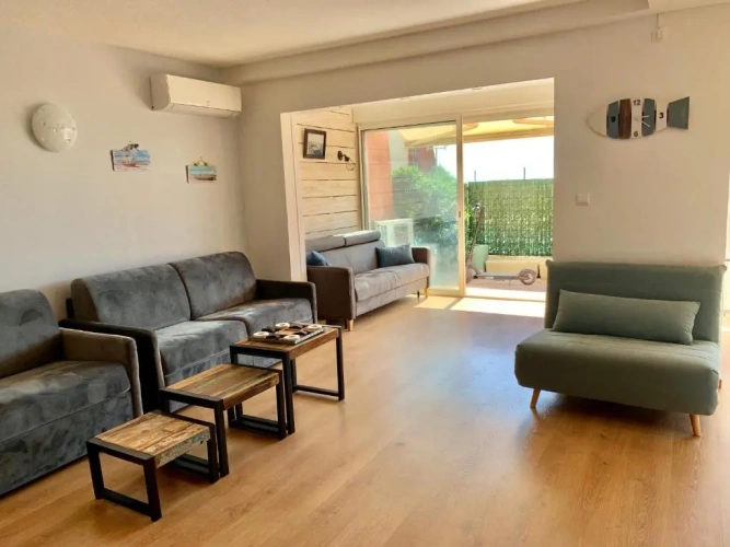 2 Bedrooms Apartment