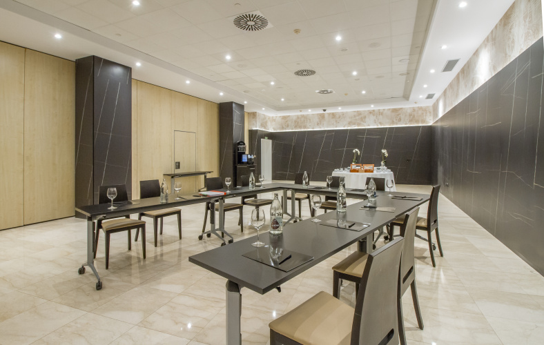 Gran Hotel Sol y Mar - The Unusual Hotel - Adults Only photo 24