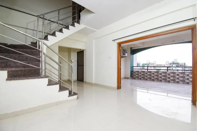 Regal-44 by OYO Rooms