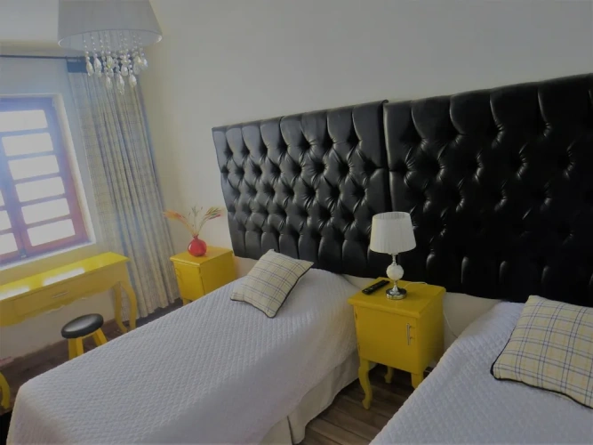 1 Bedroom Premium Double Basement room