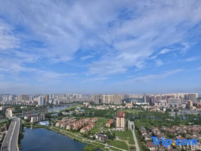 Vienna International Hotel (Hengyang Yanqi Lake Park Kaixuan Lake View Waterfront)