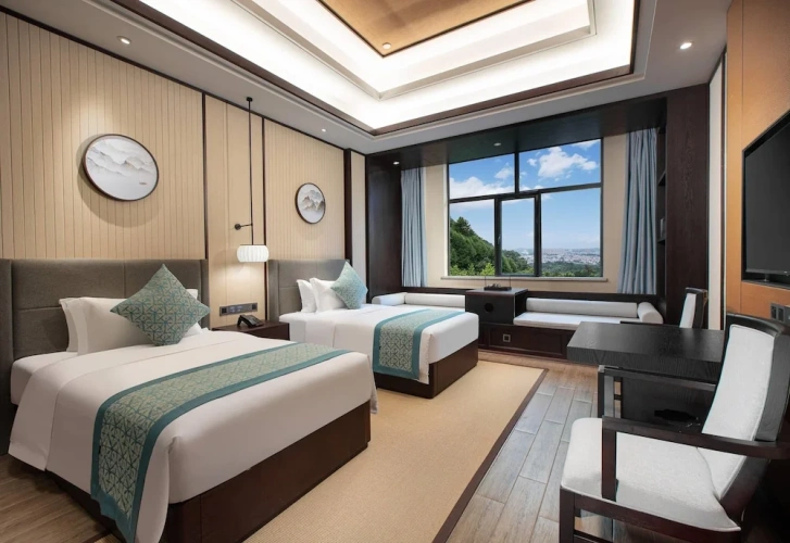Deluxe Twin room with mountain view