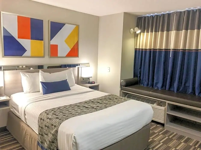 Sextuple Suite