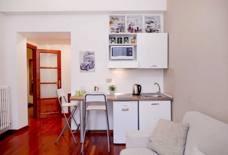 Economy Single room with courtyard view