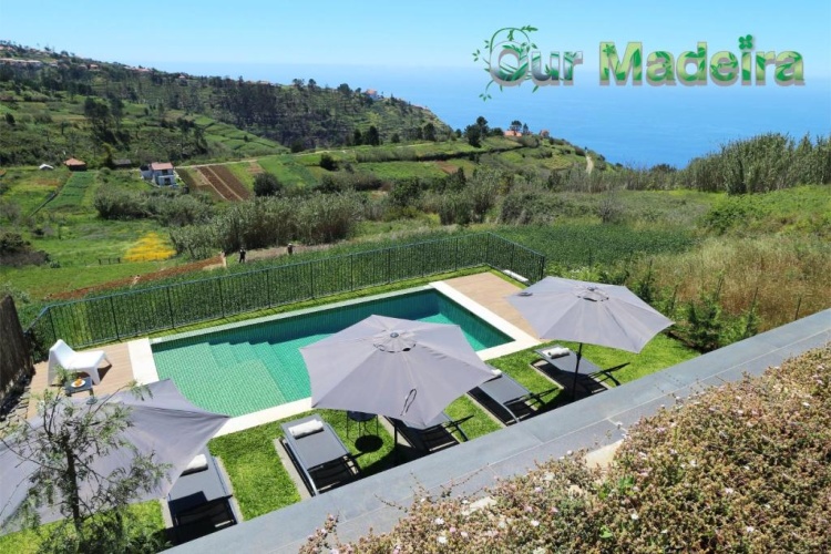 3 Bedrooms Villa