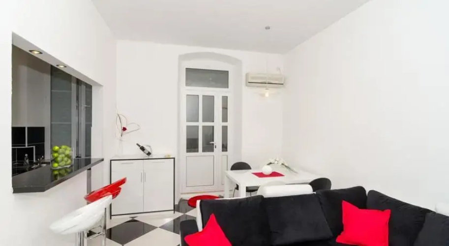 Guest House Cinema